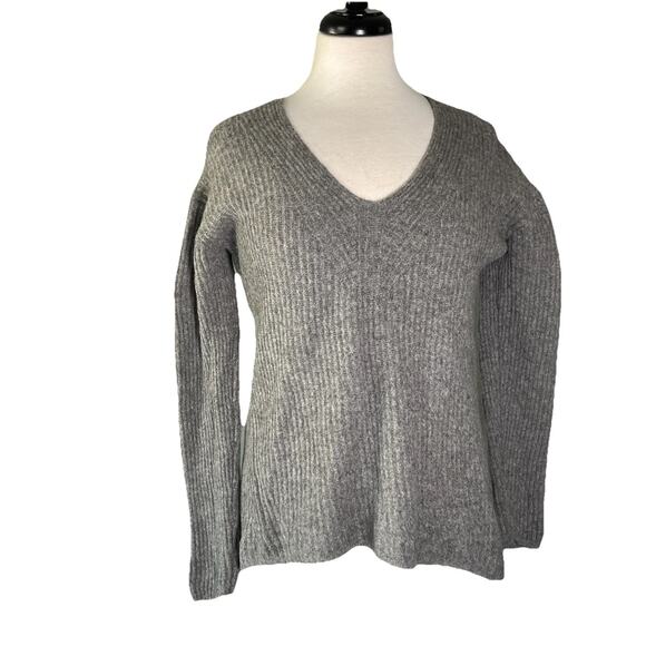 MADEWELL Soft Gray Merino Wool V-neck Sweater XS - Picture 1 of 4